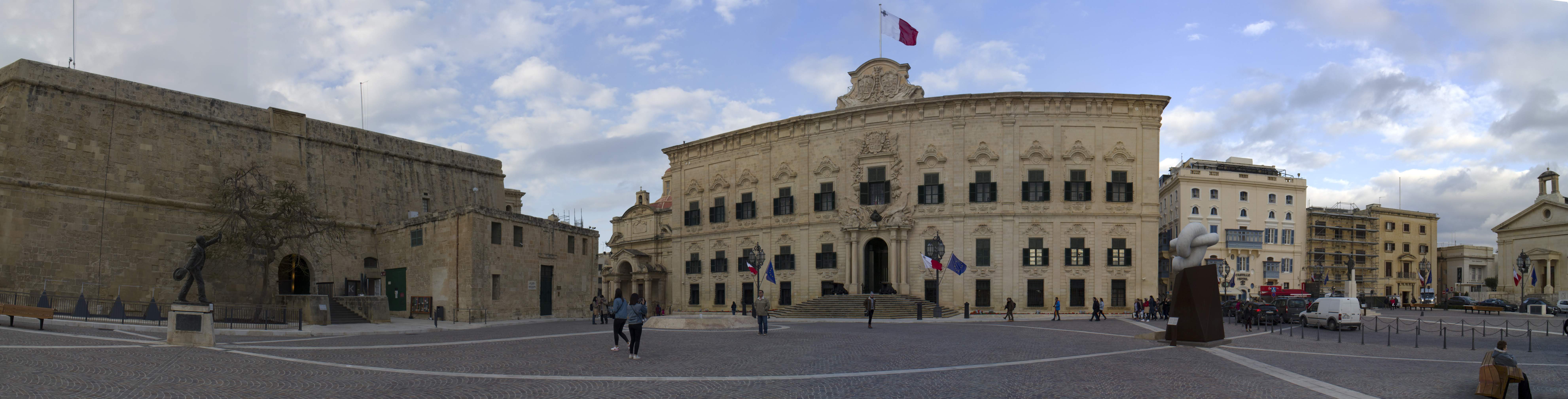 castile_Valletta_Panorama1 - Open Source Society Malta